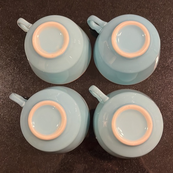 Vintage Soft Blue Coffee Mugs.  Beautiful.  Set of 4. - Picture 4 of 8